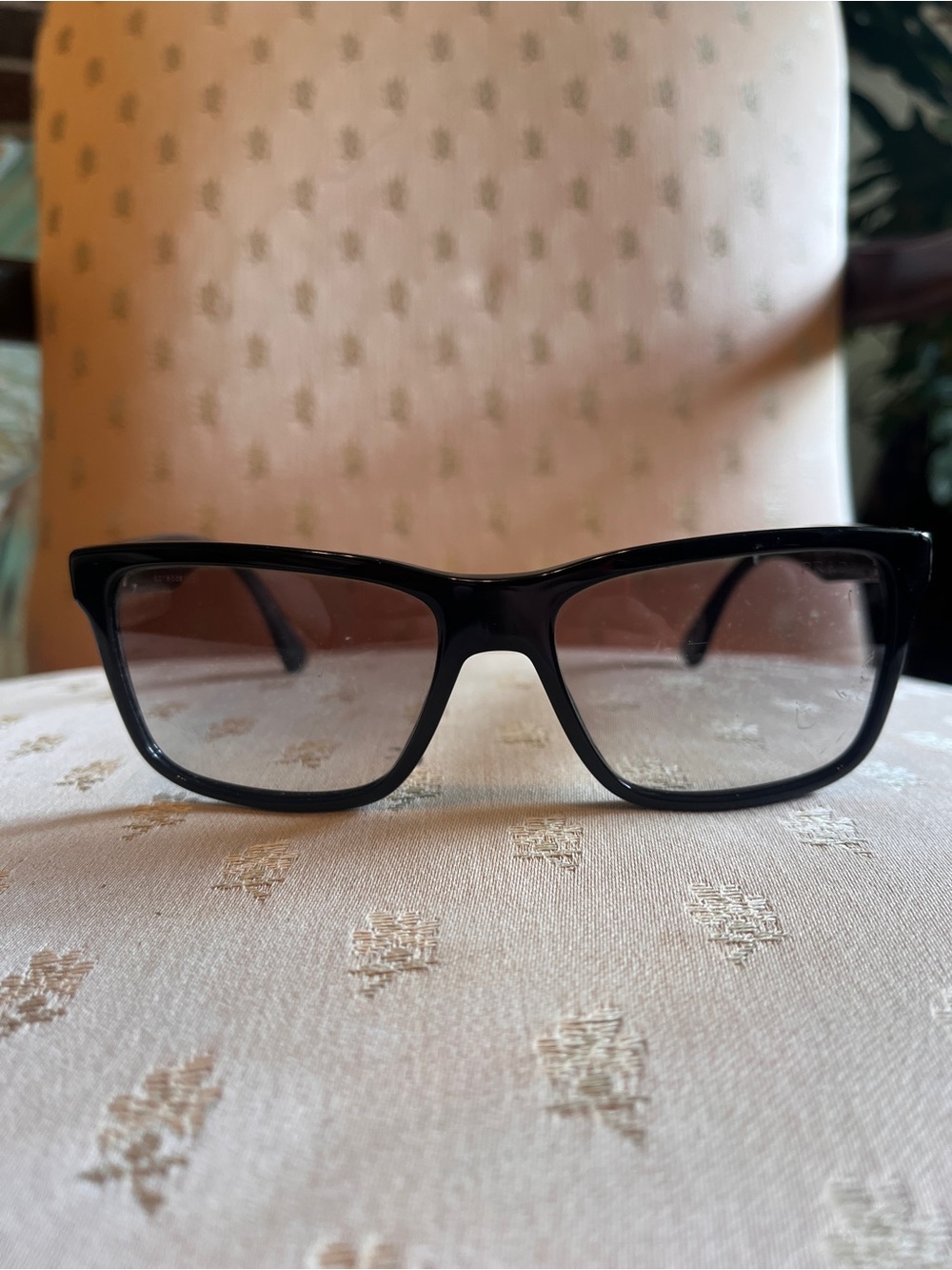 Authentic PRADA Sunglasses Spr 19s 1ab-0a7 Black W/grey Gradient Lenses